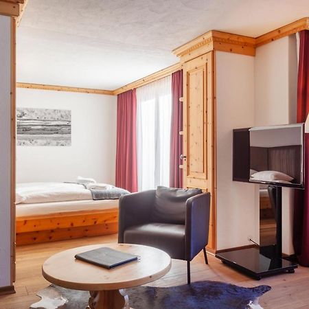 Boutique Hotel Cervus Sankt Moritz Esterno foto
