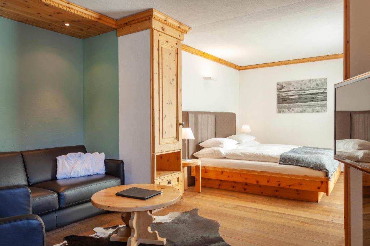 Boutique Hotel Cervus Sankt Moritz Esterno foto