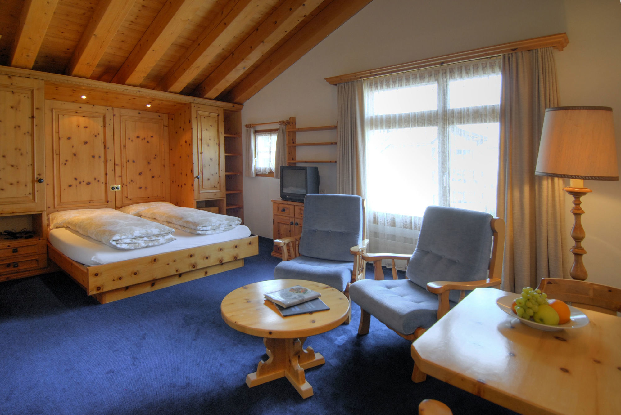 Boutique Hotel Cervus Sankt Moritz Esterno foto