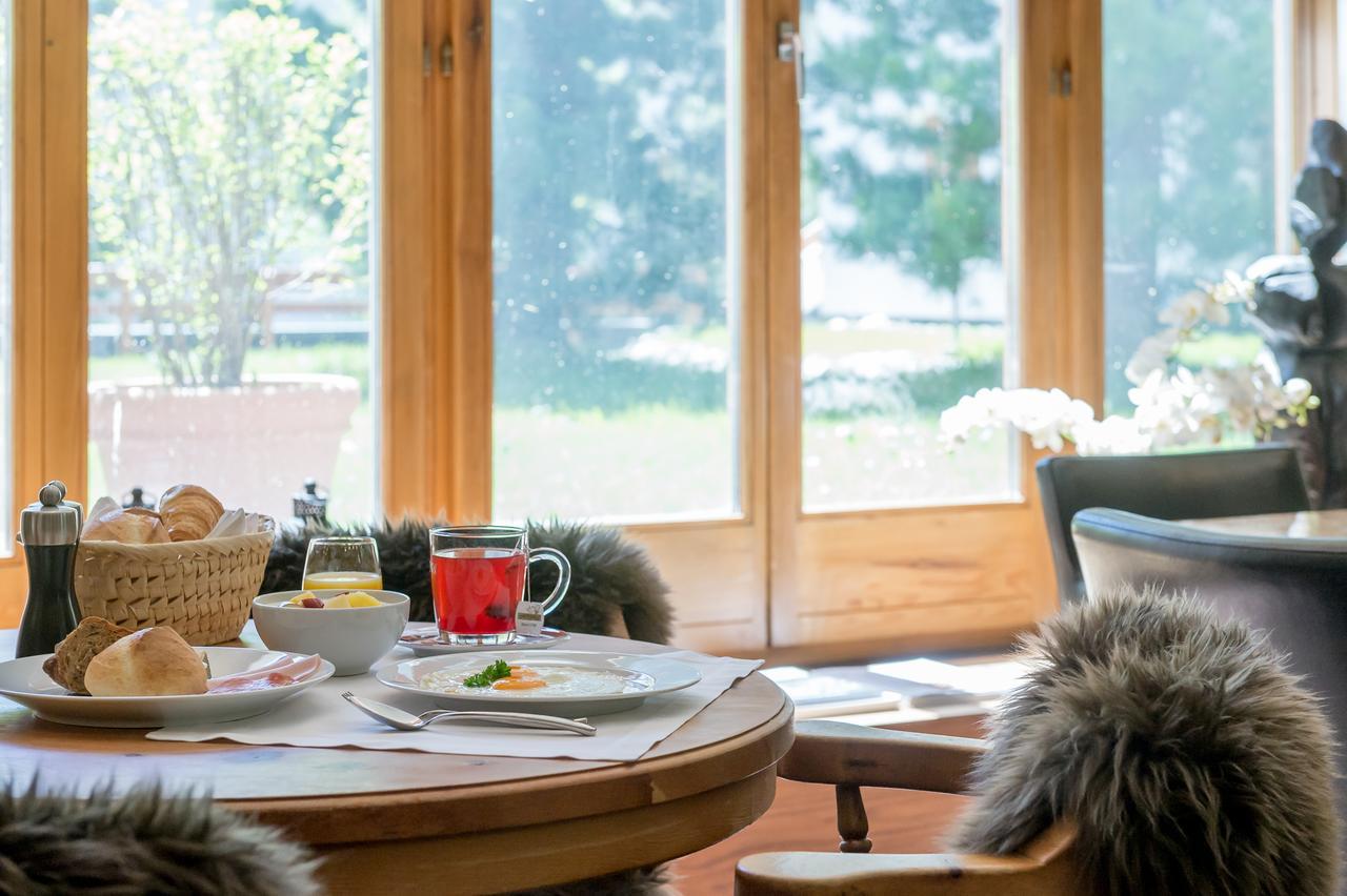 Boutique Hotel Cervus Sankt Moritz Esterno foto