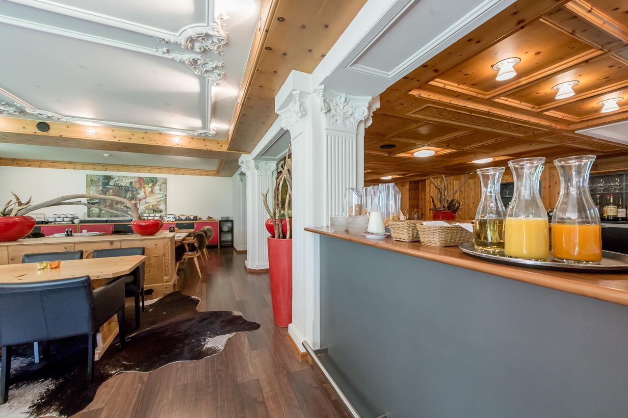 Boutique Hotel Cervus Sankt Moritz Esterno foto