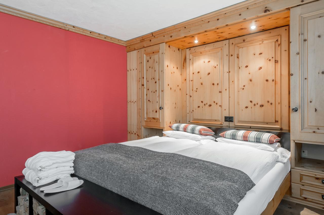 Boutique Hotel Cervus Sankt Moritz Esterno foto