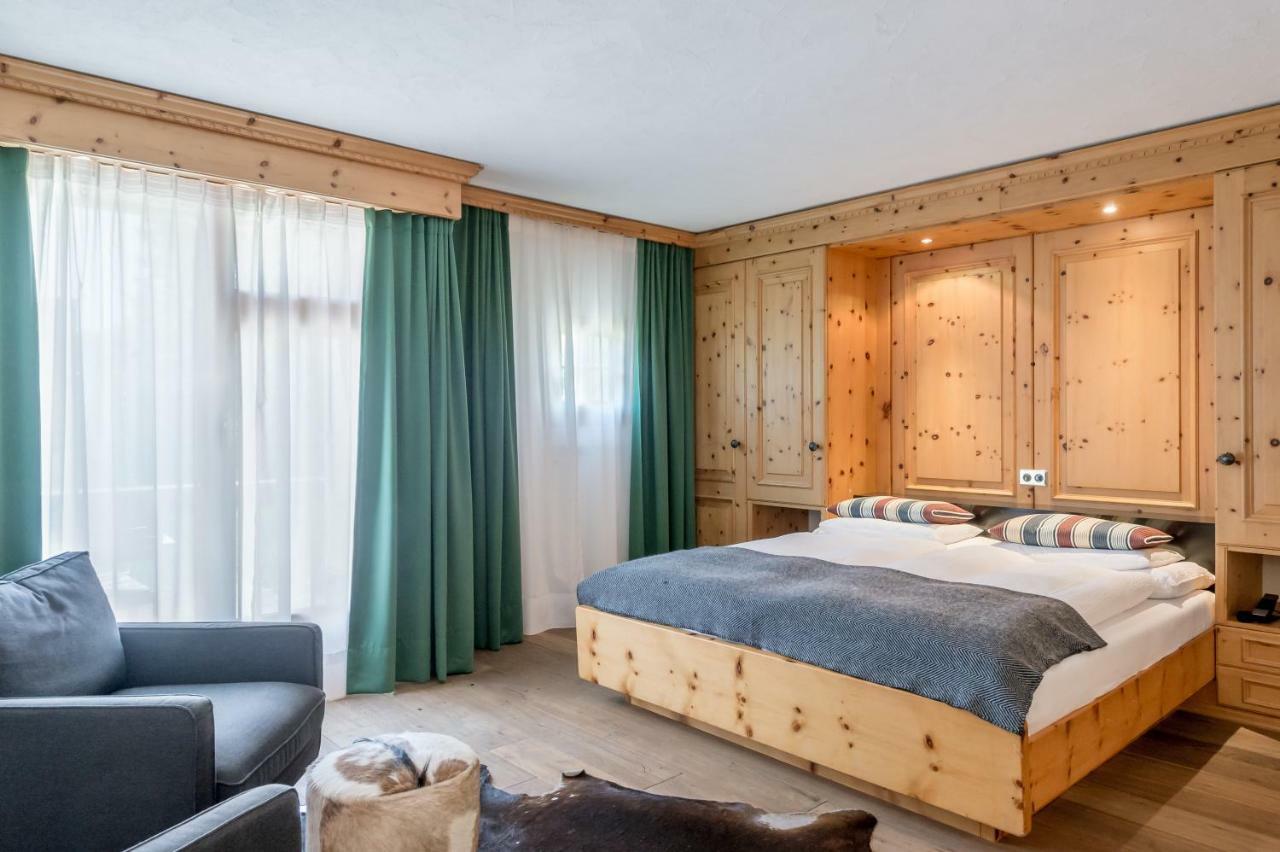 Boutique Hotel Cervus Sankt Moritz Esterno foto