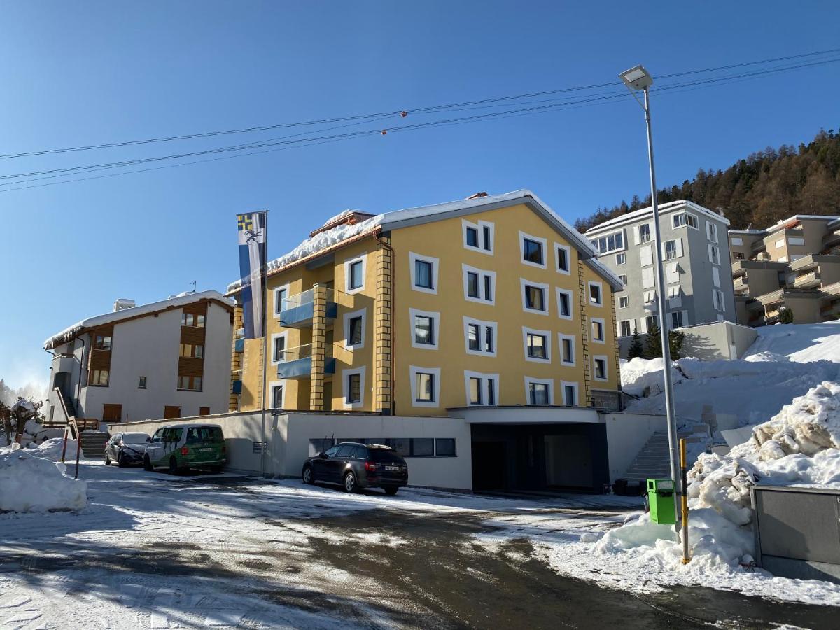 Boutique Hotel Cervus Sankt Moritz Esterno foto